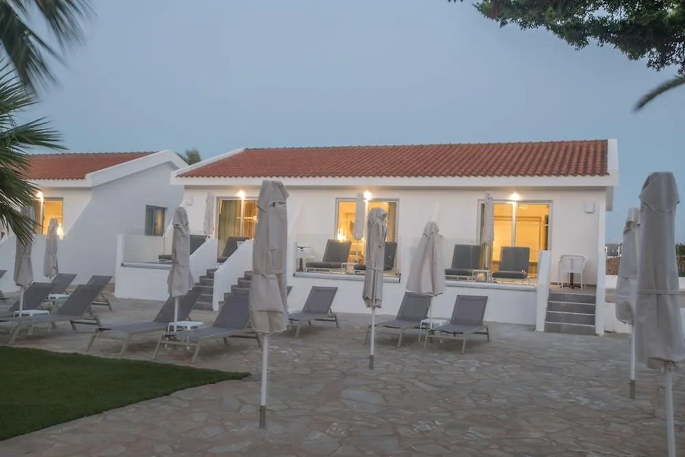 Bohemian Gardens Hotel Protaras 4*,