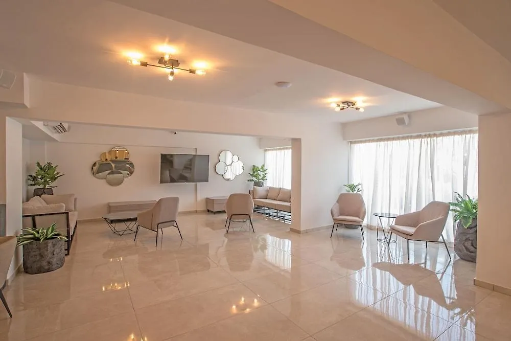 Bohemian Gardens Hotel Protaras