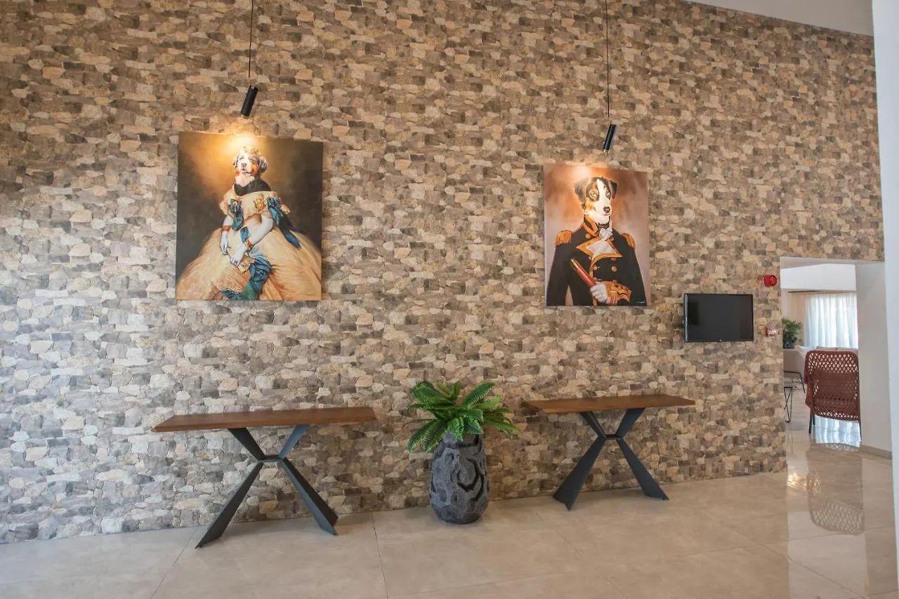 Bohemian Gardens Hotel Protaras