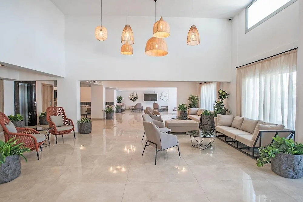 Bohemian Gardens Hotel Protaras