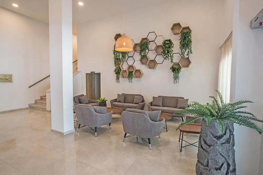 Bohemian Gardens Hotel Protaras